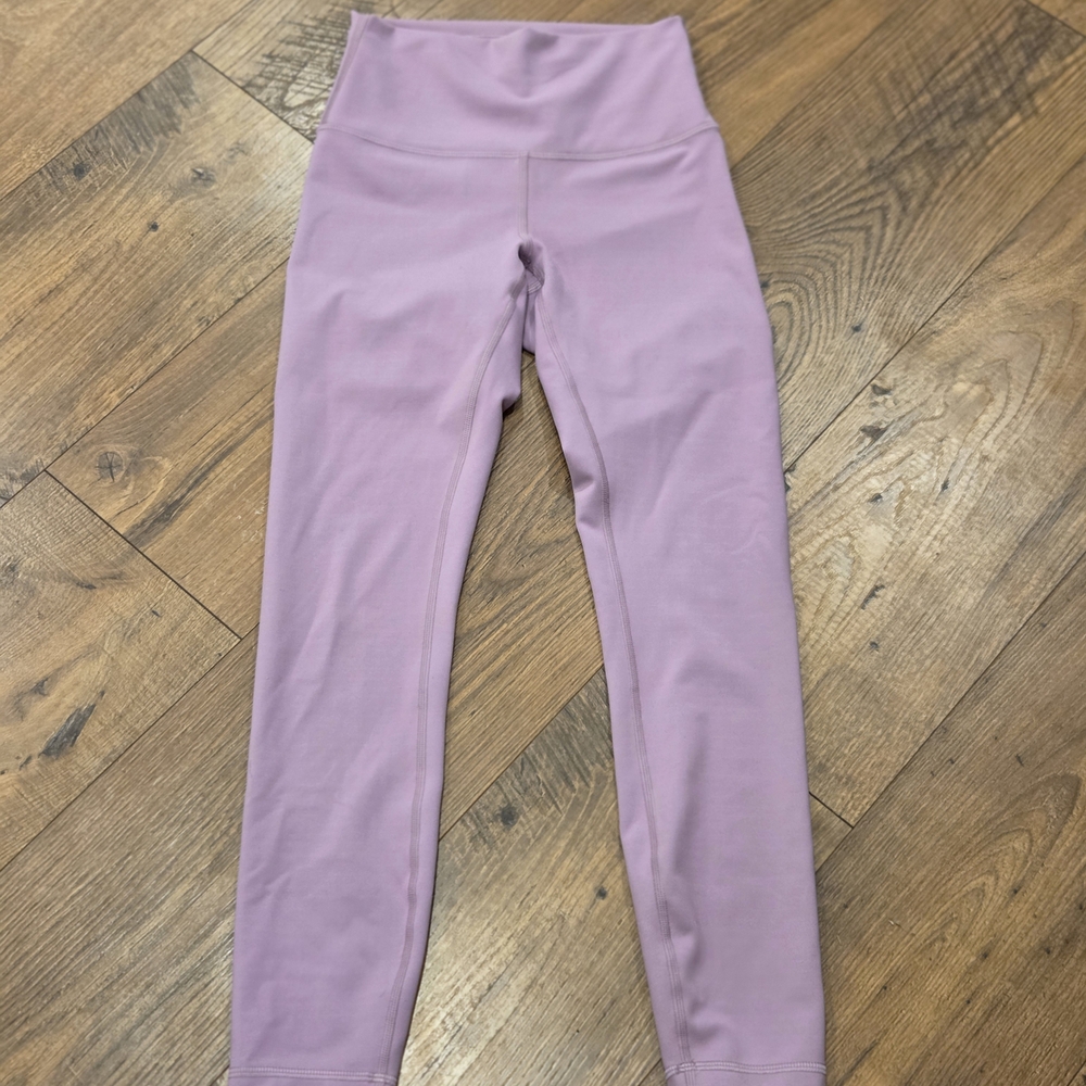 Lululemon Athletica Soft Purple Leggings - Picture 7 of 8